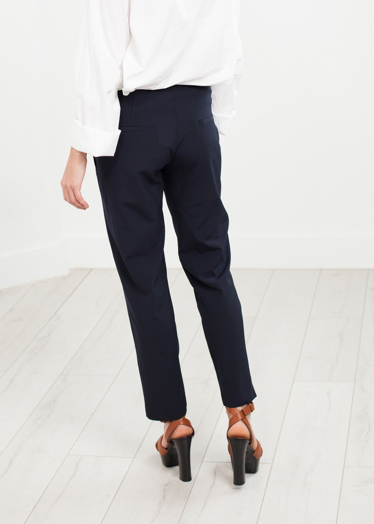 Pantalon à poches plaquées bleu marine
