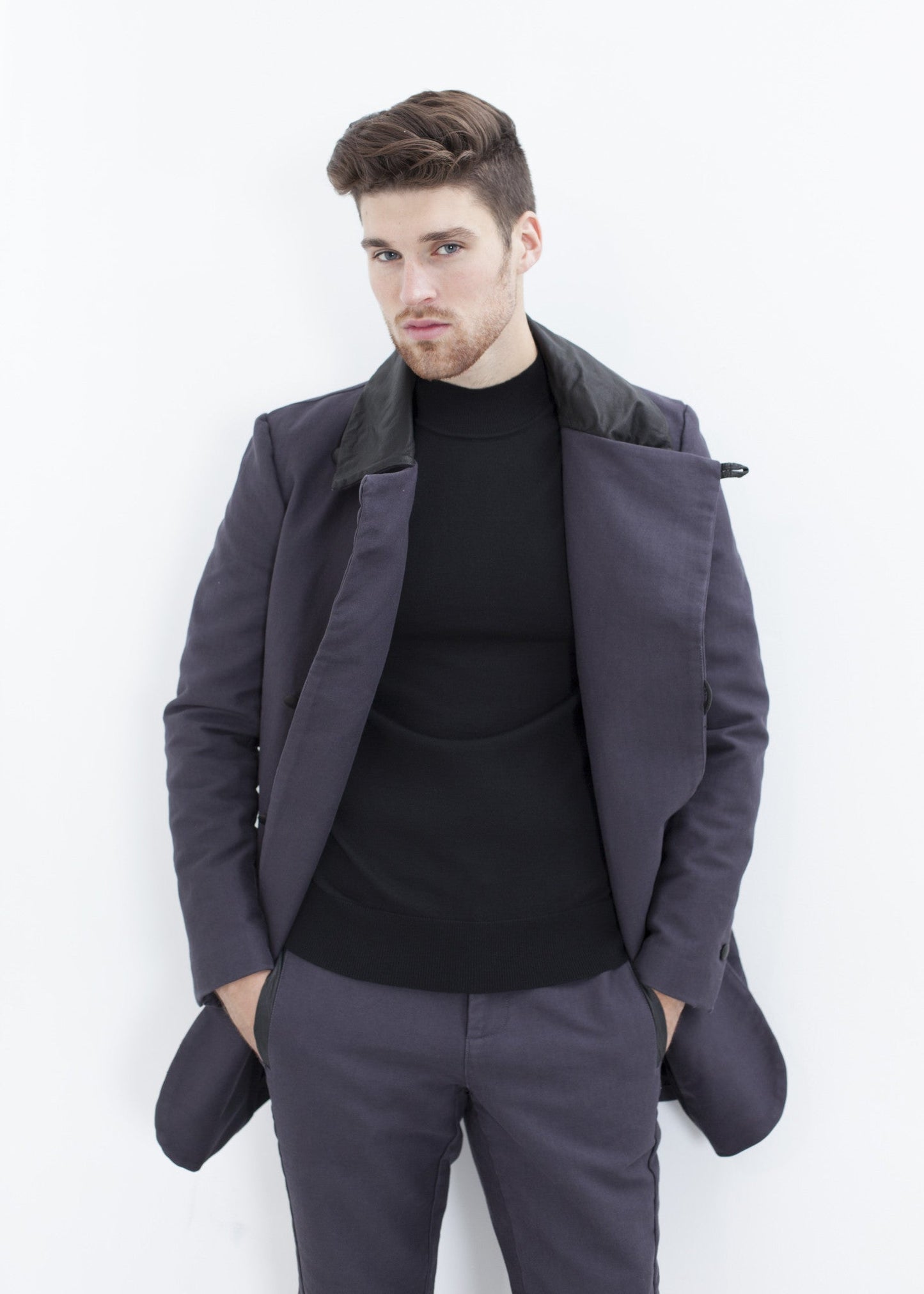 Col roulé en tricot mérinos noir