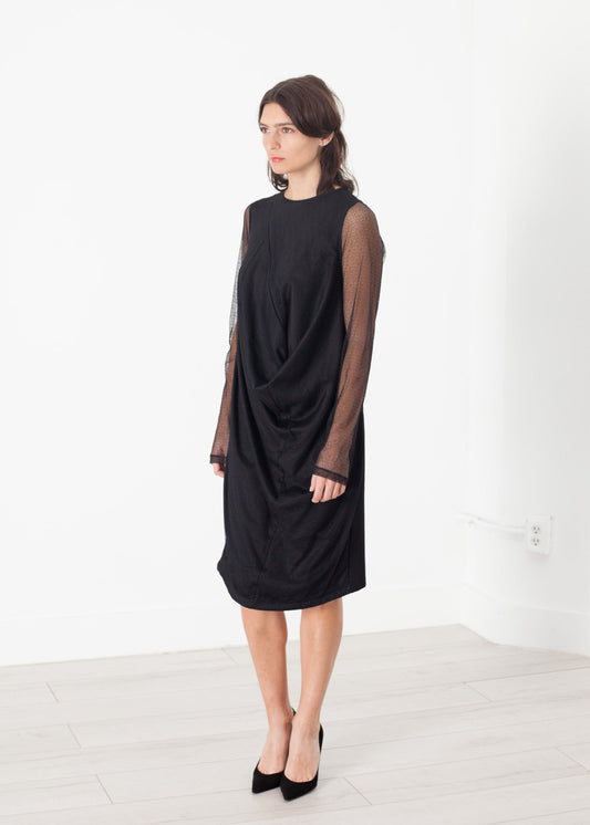 Robe en filet noire