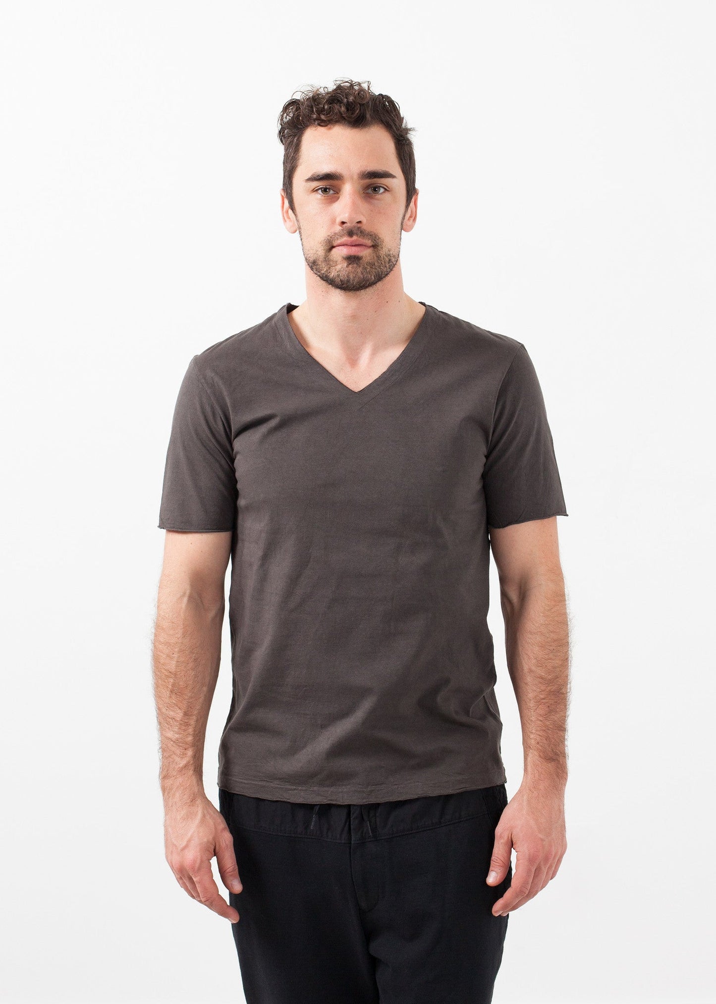 T-shirt à col en V