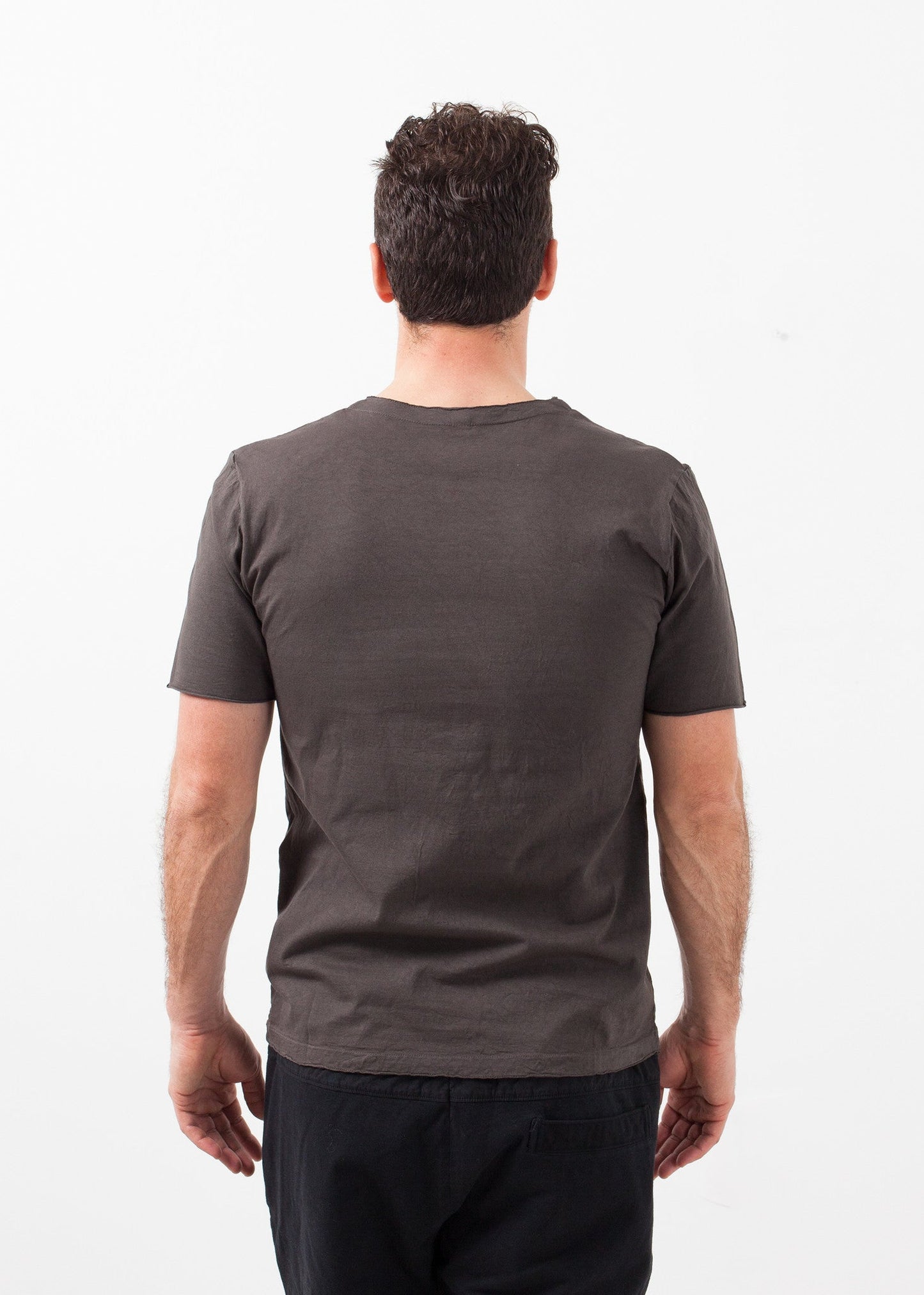 T-shirt à col en V