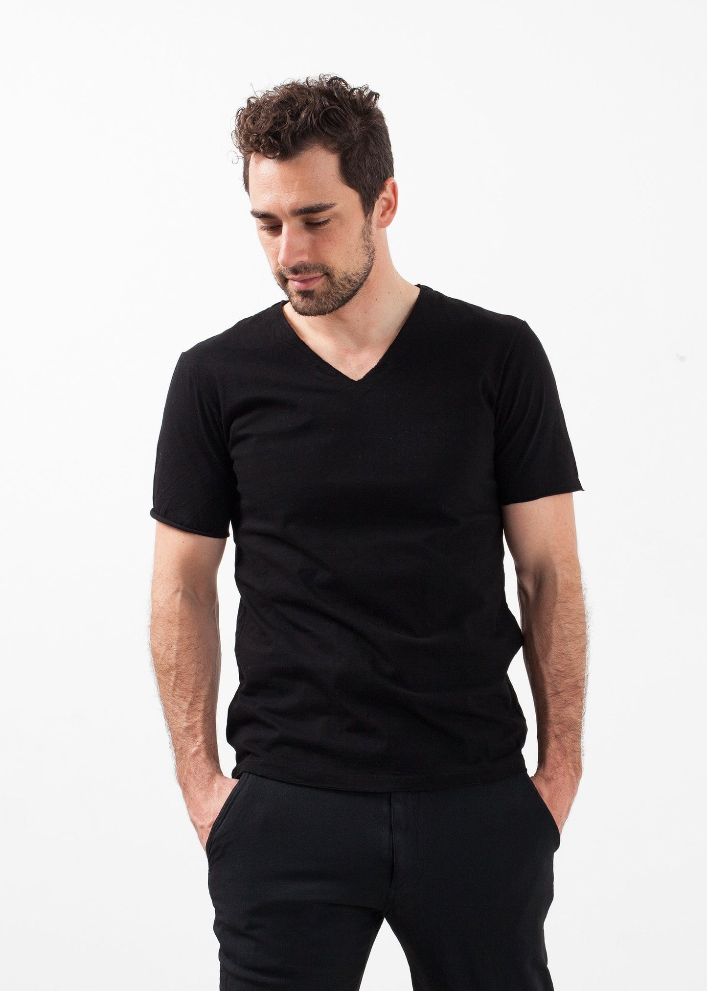 T-shirt à col en V