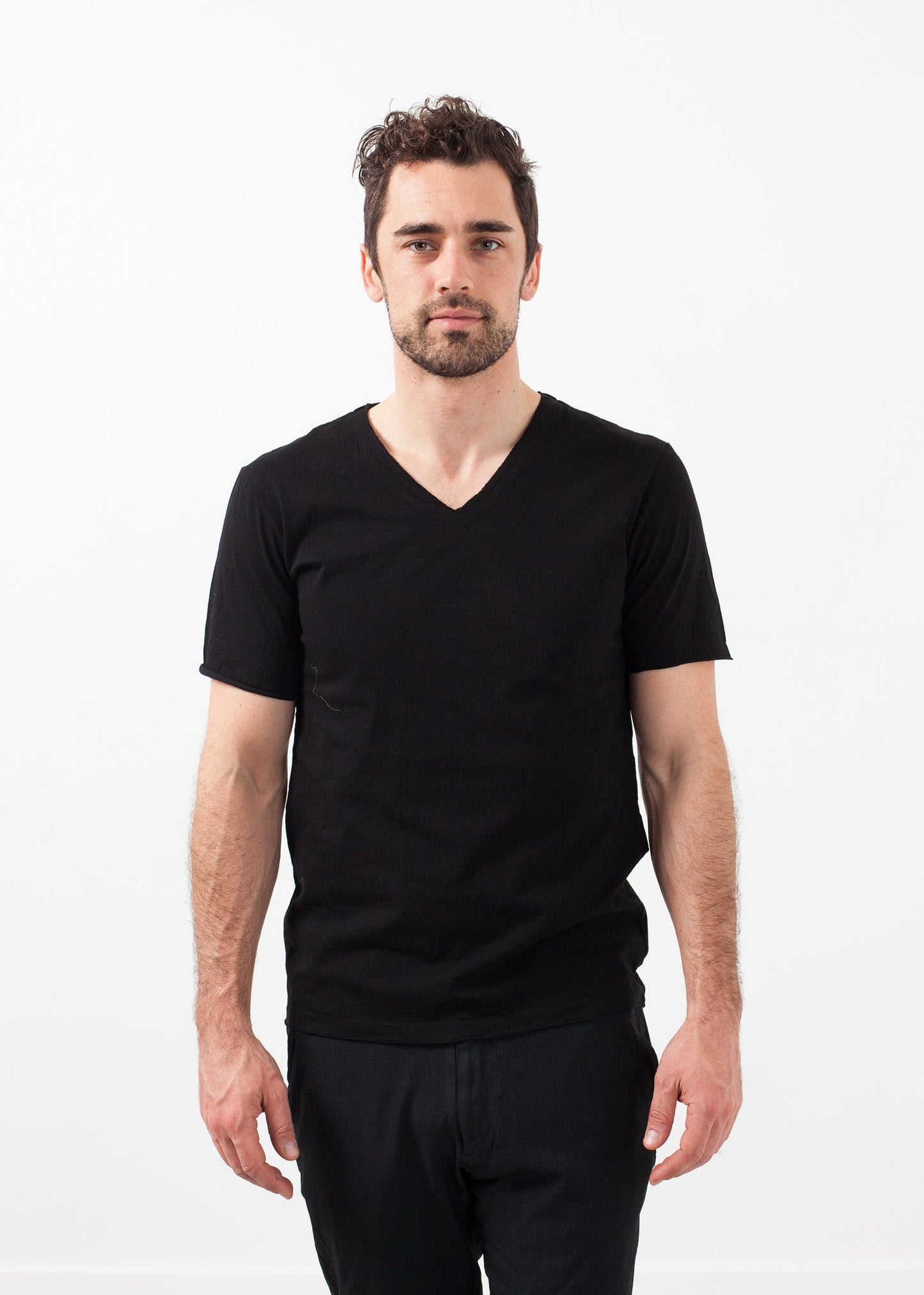 T-shirt à col en V